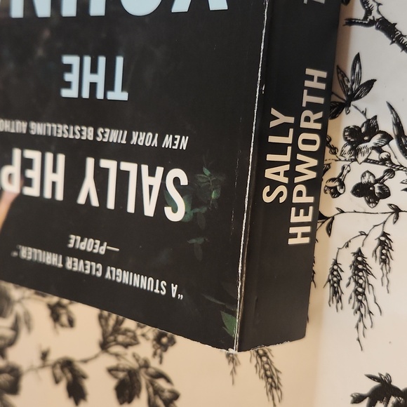 The Younger Wife  by Sally Hepworth m3 - Picture 10 of 10